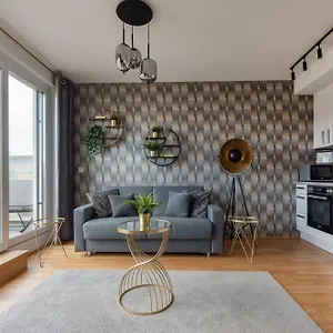  Apartment Luxurious Living With Beautiful Terrace